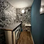 Escapade Dans Grand T2 De Charme Avec Terrasse - Proche Gare Et Centre Apartment *
