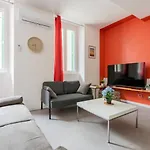 Escapade Dans Grand T2 De Charme Avec Terrasse - Proche Gare Et Centre Apartment Lourdes