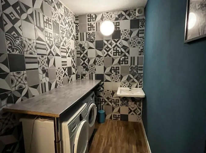 Escapade Dans Grand T2 De Charme Avec Terrasse - Proche Gare Et Centre Apartamento *