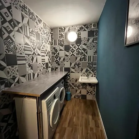 Escapade Dans Grand T2 De Charme Avec Terrasse - Proche Gare Et Centre Apartment *