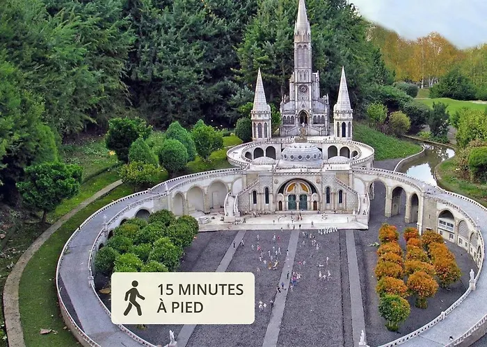 Escapade Dans Grand T2 De Charme Avec Terrasse - Proche Gare Et Centre Apartment *