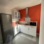 Escapade Dans Grand T2 De Charme Avec Terrasse - Proche Gare Et Centre Apartamento *