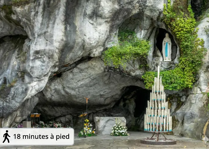 Escapade Dans Grand T2 De Charme Avec Terrasse - Proche Gare Et Centre * Лурд