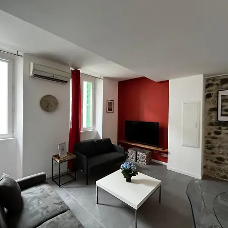 Escapade Dans Grand T2 De Charme Avec Terrasse - Proche Gare Et Centre